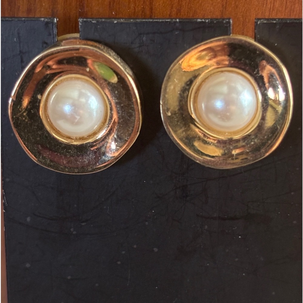 Givenchy Stud Earrings Gold Tone Faux Pearl Vintage Logo‎ Button Made in France